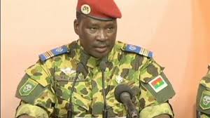 กองทัพบูร์กินาฟาโซให้คำมั่นว่า จะมอบคืนอำนาจให้แก่ทางการพลเรือน